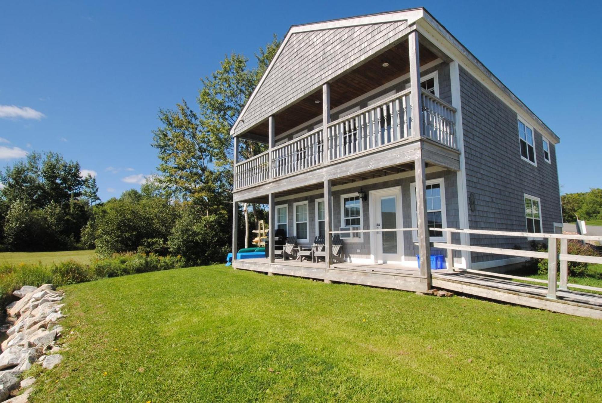 Keltic Quay Cottages & Bayfront Lodge Whycocomagh Exterior foto