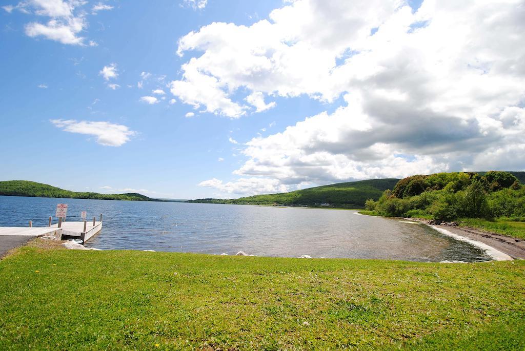 Keltic Quay Cottages & Bayfront Lodge Whycocomagh Zimmer foto